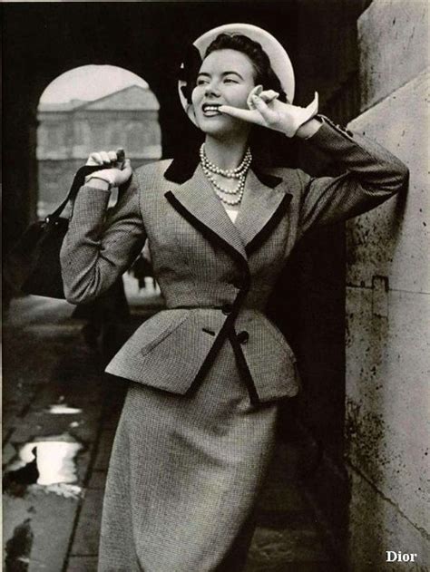 vogue model dior 1950|christian dior new look 1950s.